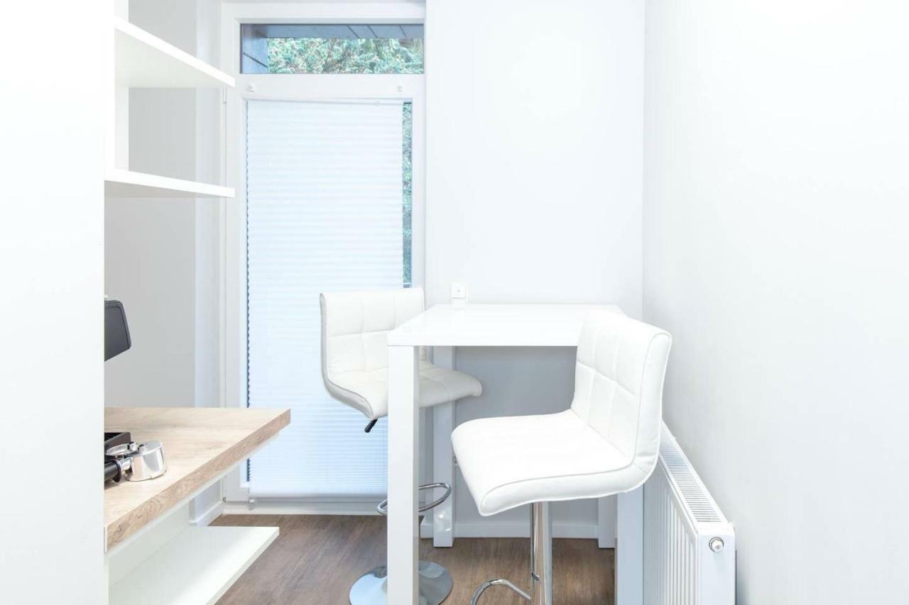 Bejing - Chillinghouse # 2, 3 Min. Vom Ice, Netflix; Balkon Apartment Siegburg Bagian luar foto